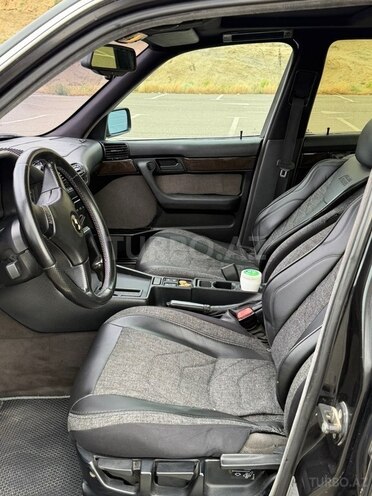 BMW 520-10