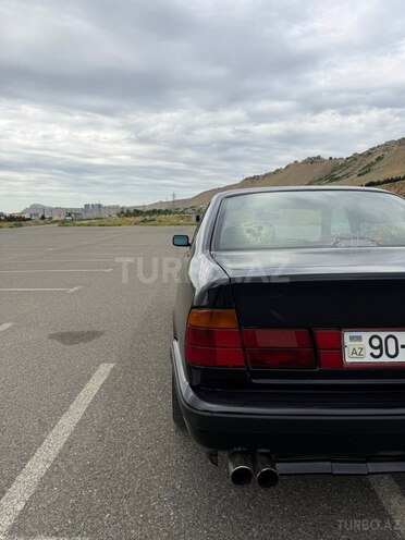 BMW 520-13