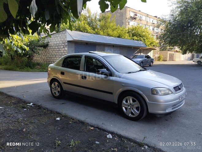 Opel Astra-2