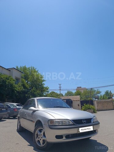 Opel Vectra-3