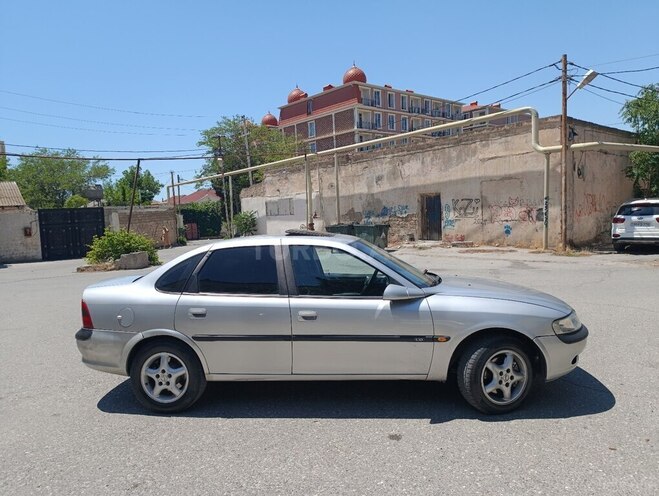 Opel Vectra-6