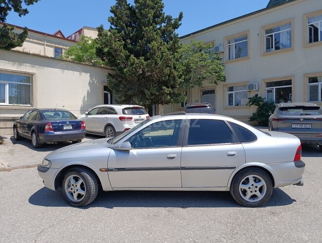 Opel Vectra-7