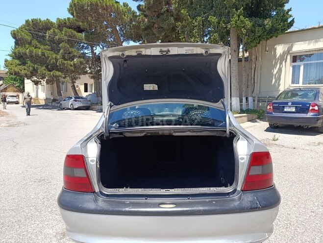 Opel Vectra-10