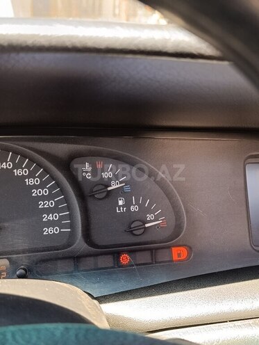 Opel Vectra-19