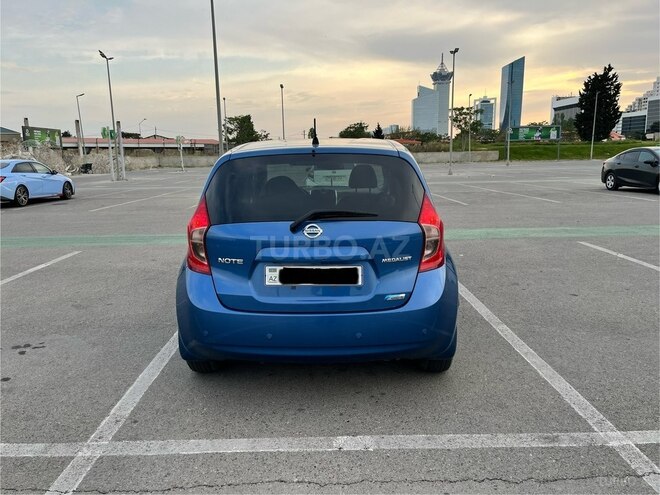 Nissan Note-2