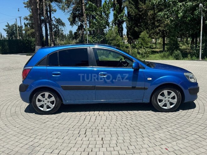 Kia Rio-4