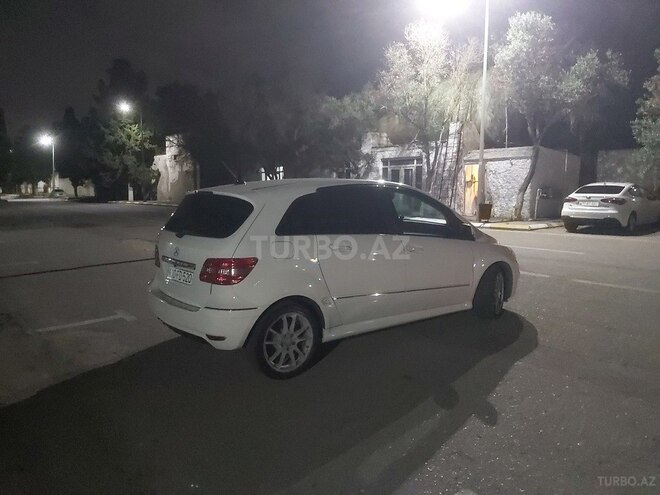 Mercedes B 170-5