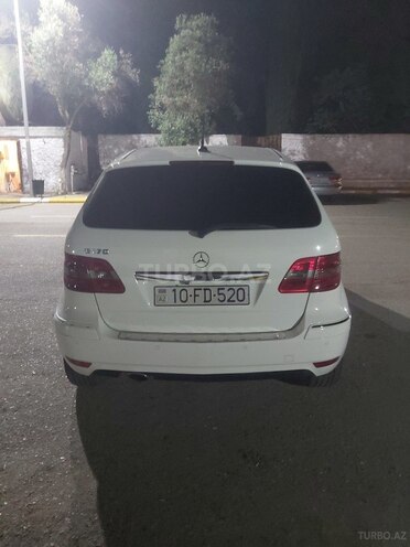 Mercedes B 170-10