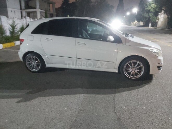 Mercedes B 170-9