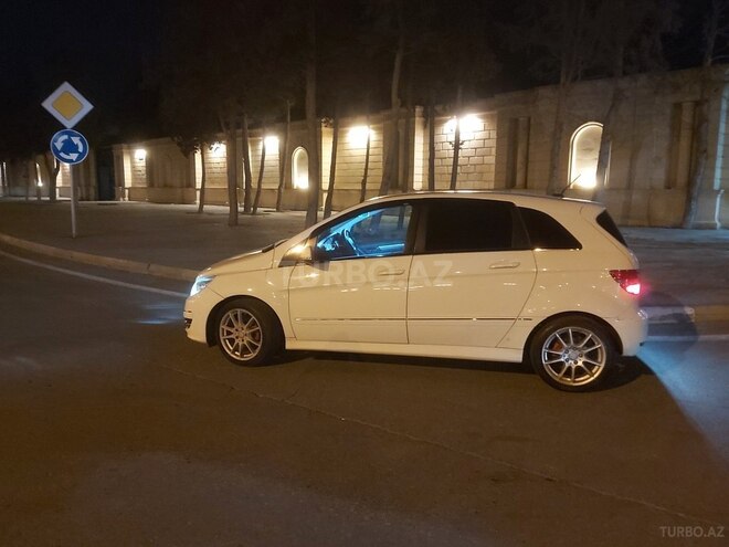 Mercedes B 170-2