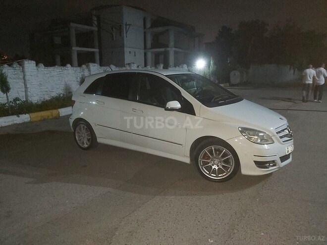 Mercedes B 170-3