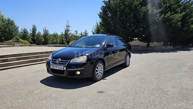 Volkswagen Jetta-2