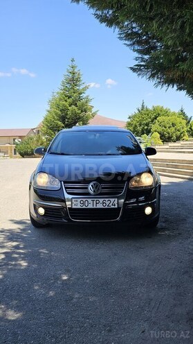 Volkswagen Jetta-1