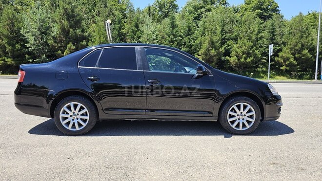 Volkswagen Jetta-4