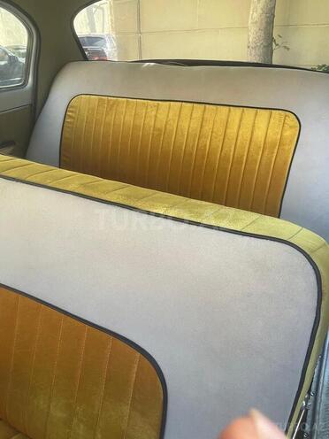 GAZ 21 "Volga"-11