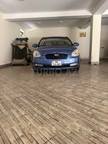 Hyundai Accent-1