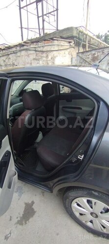 Hyundai Accent-11