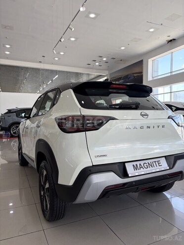 Nissan Magnite-7