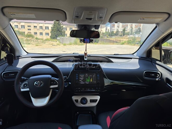Toyota Prius-3