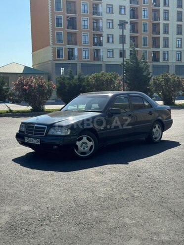 Mercedes C 180-3