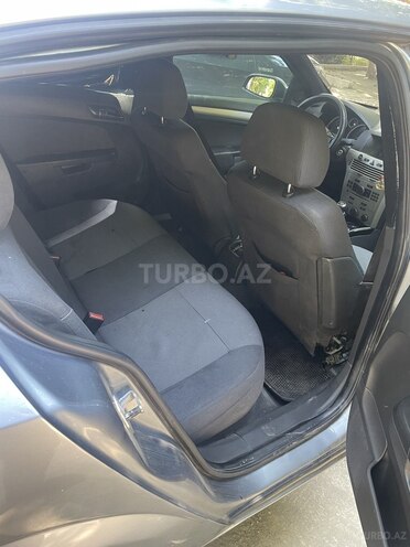 Opel Astra-10