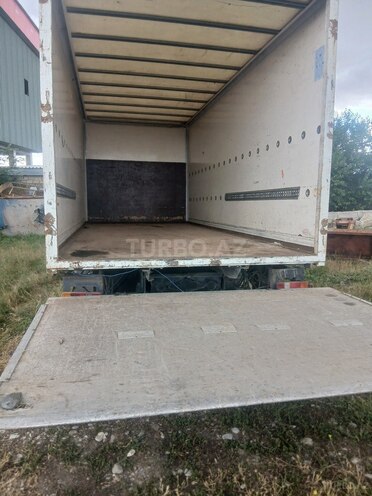 Mercedes Atego 815-5