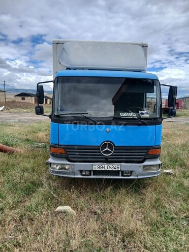 Mercedes Atego 815-1
