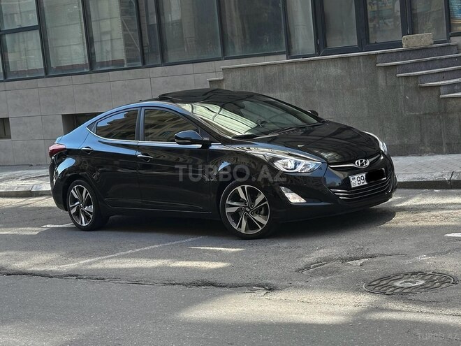 Hyundai Elantra-8
