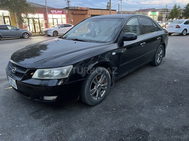 Hyundai Sonata-2