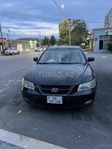 Hyundai Sonata-1