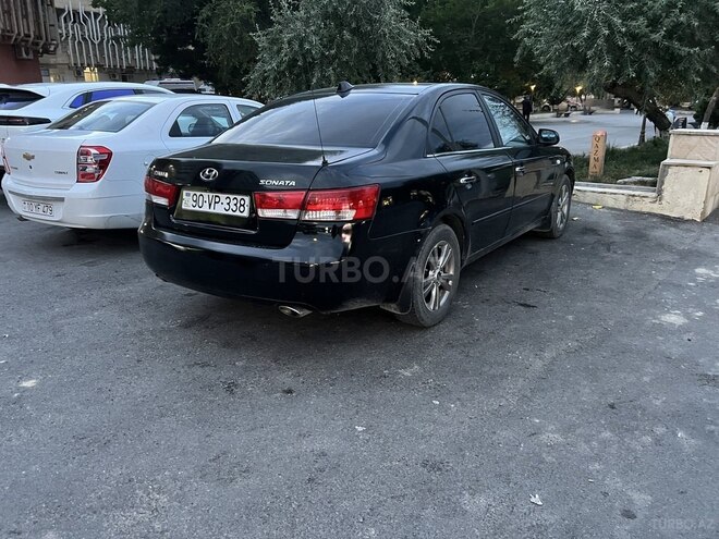 Hyundai Sonata-4
