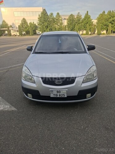 Kia Rio-1