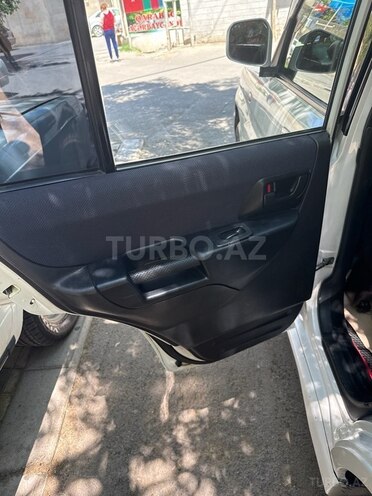 Mitsubishi Pajero io-9