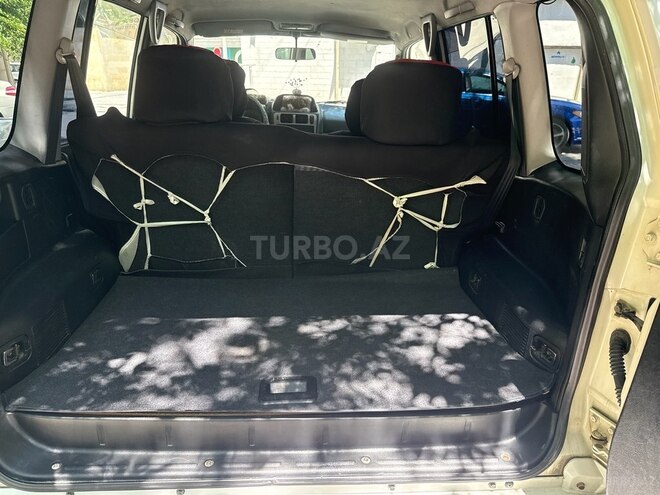Mitsubishi Pajero io-11