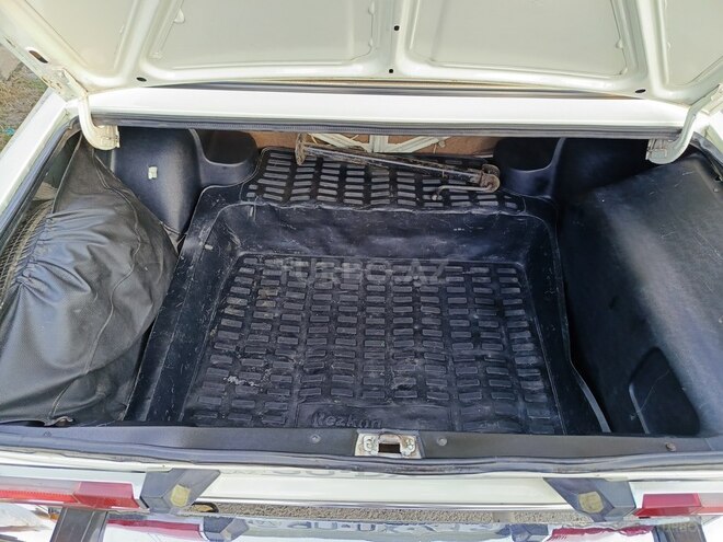 LADA (VAZ) 2106-7