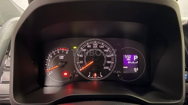 Toyota HiAce-12