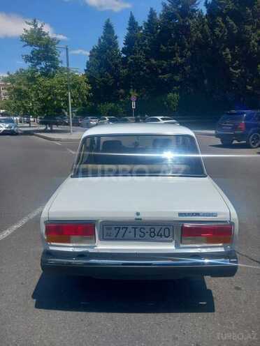 LADA (VAZ) 2107-2