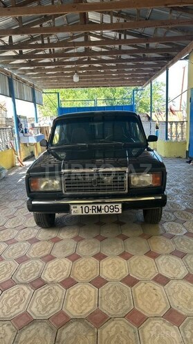 LADA (VAZ) 2107-2