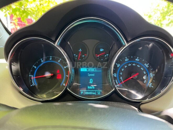 Chevrolet Cruze-6