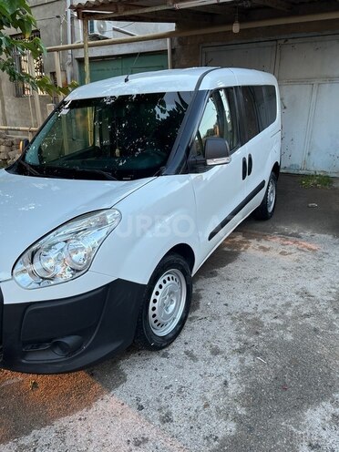 Fiat Doblo-4