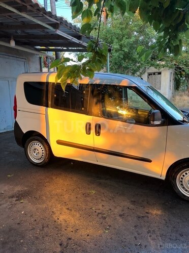 Fiat Doblo-8