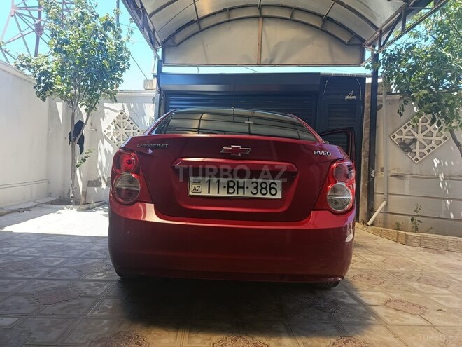 Chevrolet Aveo-13