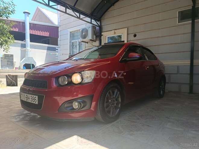 Chevrolet Aveo-11