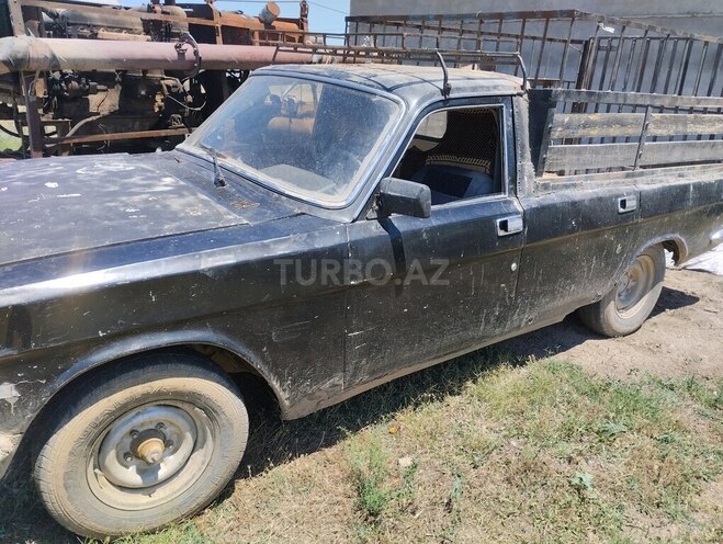 GAZ 24 "Volga"-10