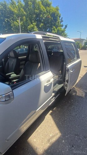 Kia Carnival-8