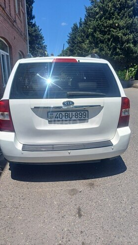Kia Carnival-2