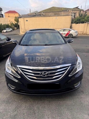 Hyundai Sonata-1