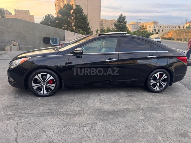 Hyundai Sonata-2