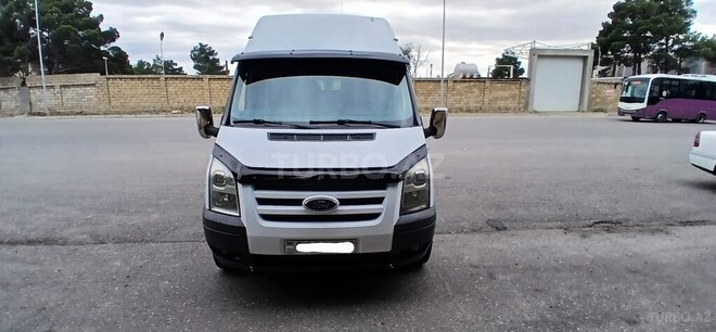 Ford Transit-1