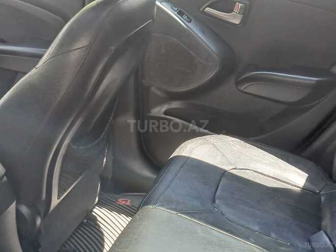 Hyundai ix35-6